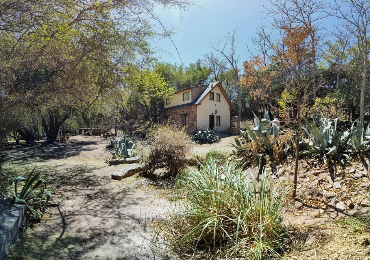 Cabanas Budapest Capilla del Monte Ngoại thất bức ảnh