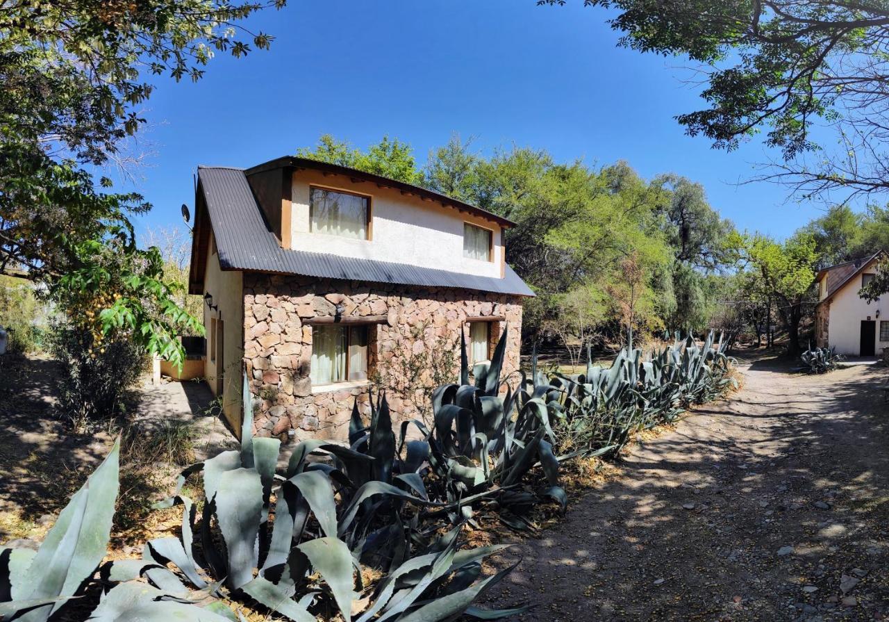 Cabanas Budapest Capilla del Monte Ngoại thất bức ảnh